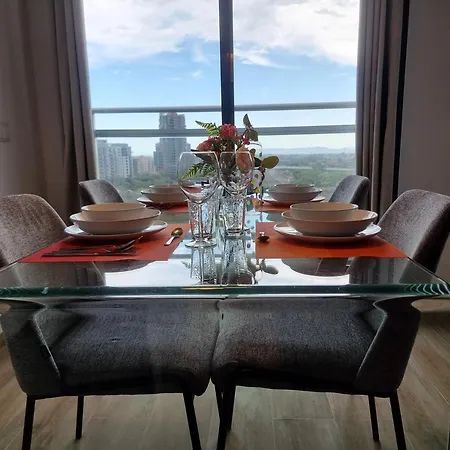 Apto En Ciudad De Ciencias Y Cerca Playa アパート *