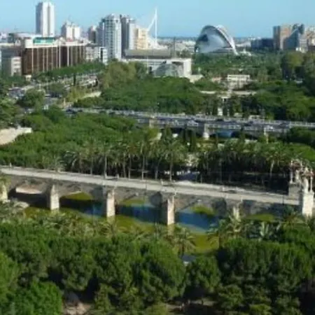 Apto En Ciudad De Ciencias Y Cerca Playa Апартаменты *