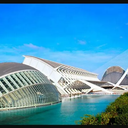 Apto En Ciudad De Ciencias Y Cerca Playa アパート